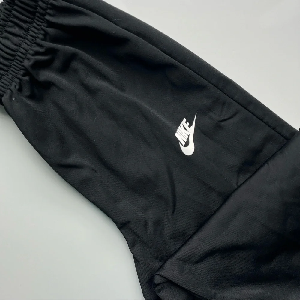 Nike • Kids Black Jogger Pants